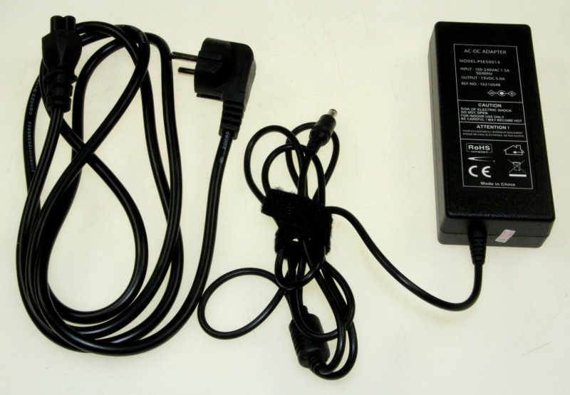 15 V mains adapter for television of Toshiba - Classic PSE50014