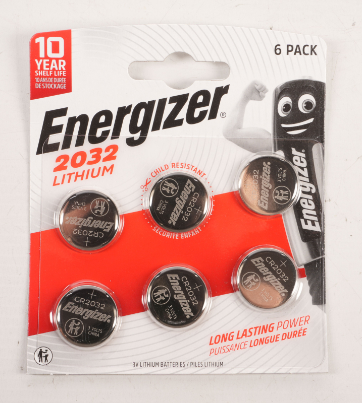 Energizer E303272404 button cell battery 3V